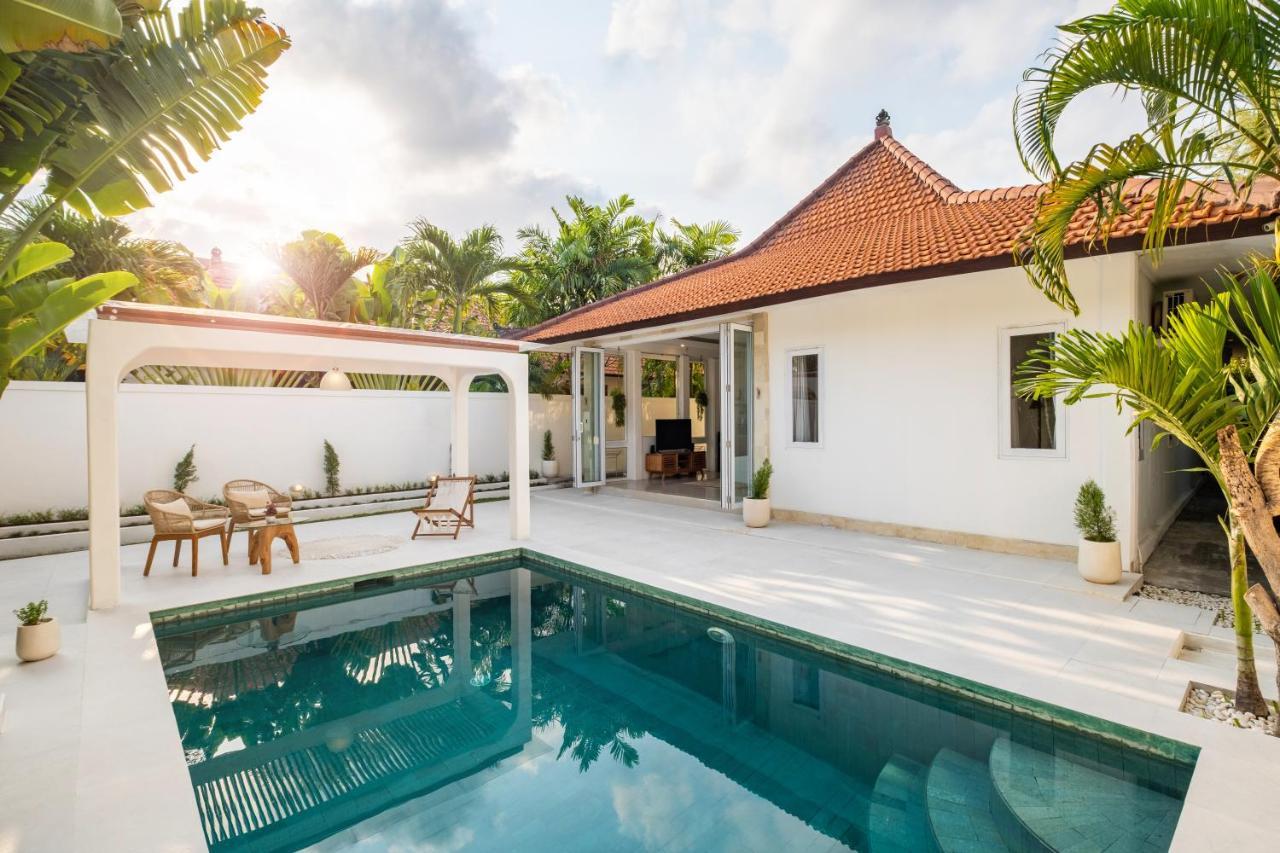 Villa Platform Luxe 3Br Villa In Canggu By Azure Near Oldmans Bagian luar foto